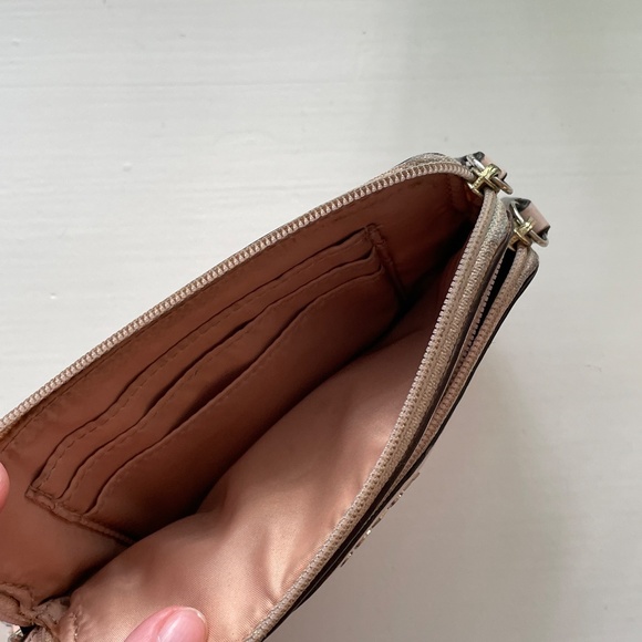 Light Pink Leather Coach Wallet/Wristlet - Picture 5 of 6